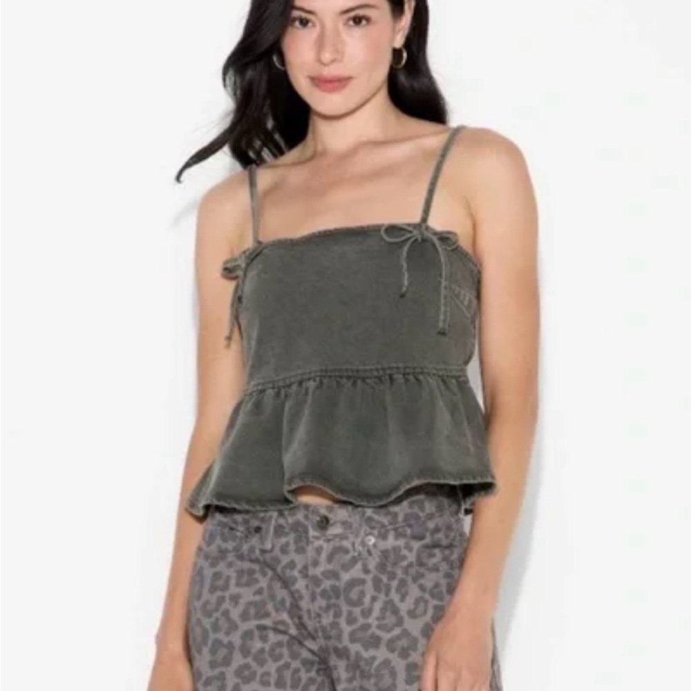 NWT Wild Fable Denim black wash Ruffle Hem Top with bow ties